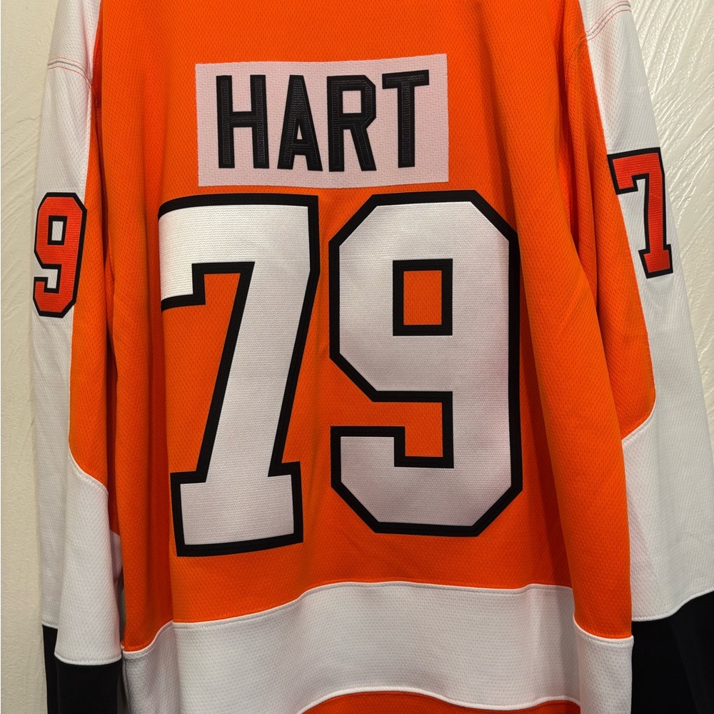 Philadelphia Flyers Jersey
Carter Hart #79
Adult Men’s Medium